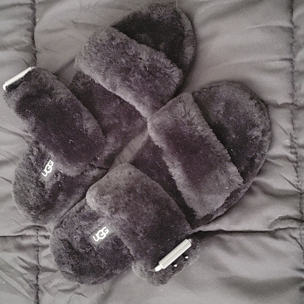 Ugg slides